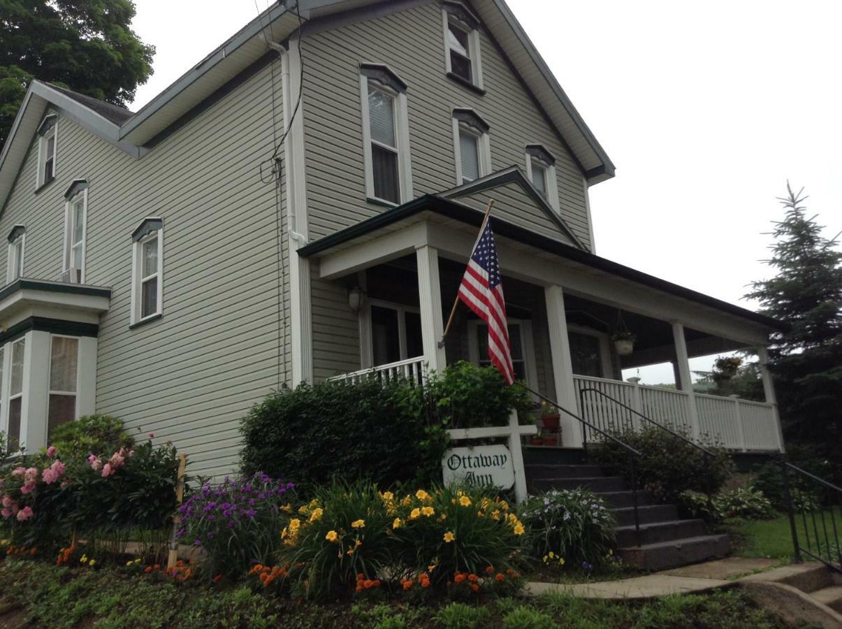 Ottaway Inn Llc Corry Exterior photo